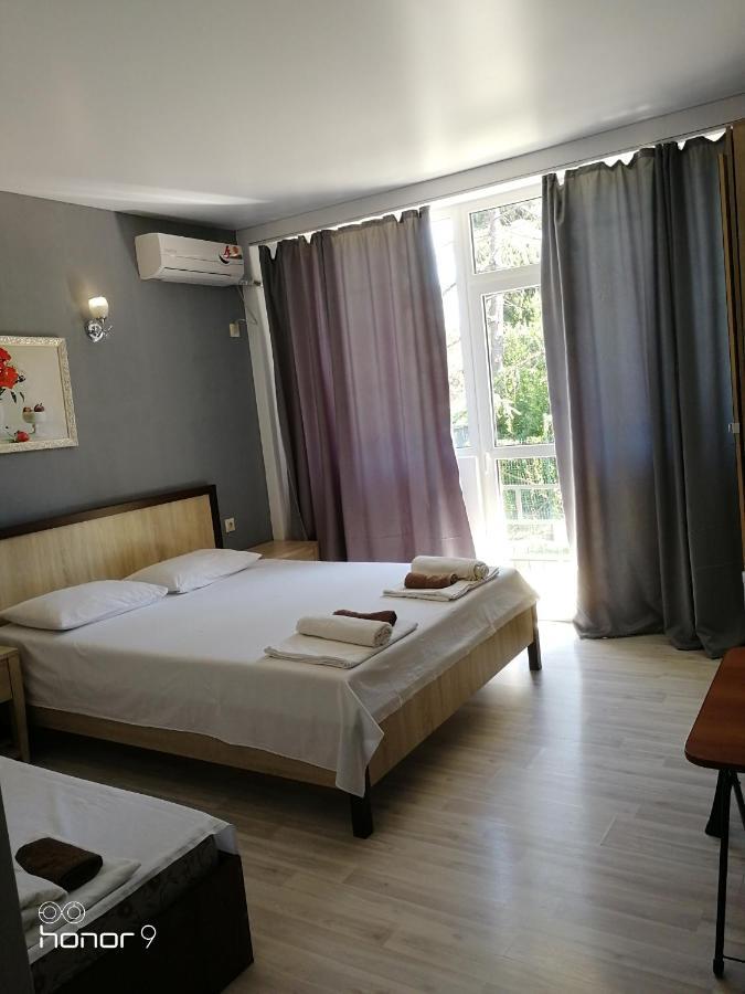 Mira Hotel New Athos Ngoại thất bức ảnh